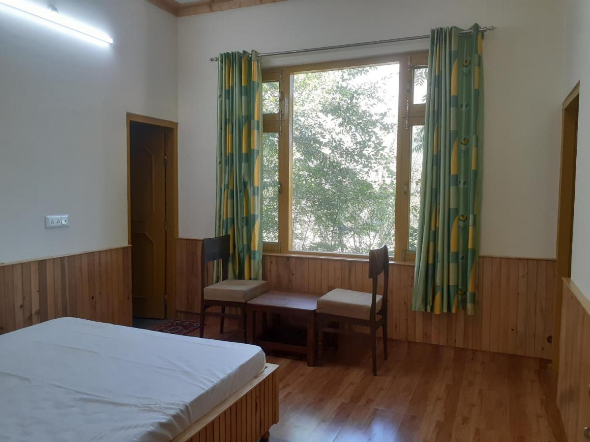 Gazing Moon Homestay Shamshi Buitenkant foto