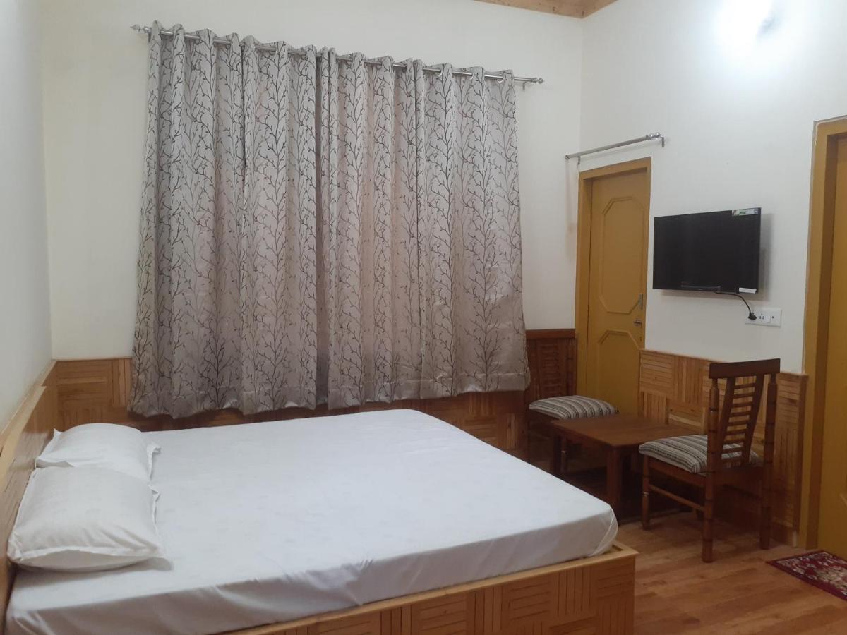 Gazing Moon Homestay Shamshi Buitenkant foto